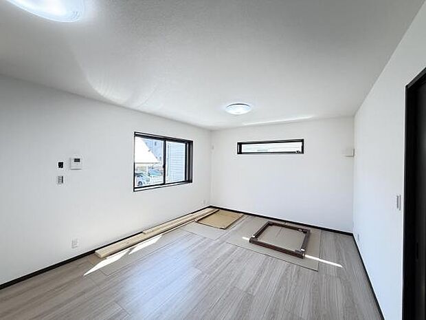 家族団らんの場所としてゆったりと居心地の良いリビングです。