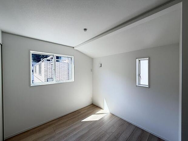 子供部屋にもちょうど良い大きさのお部屋です。