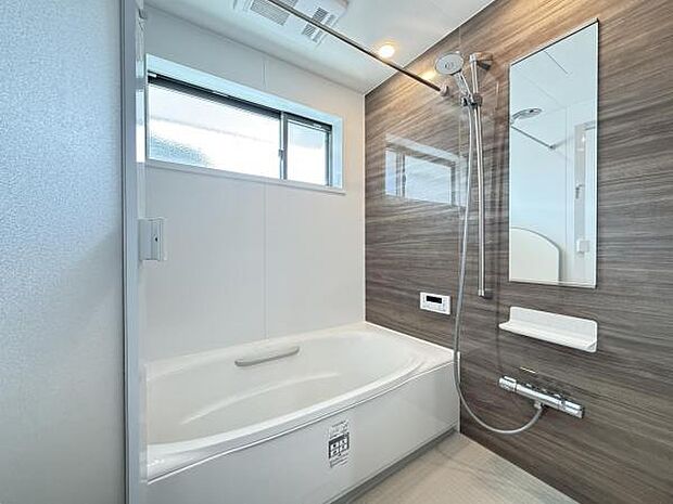 お風呂でほっとひといき。1日の疲れを癒しましょう。