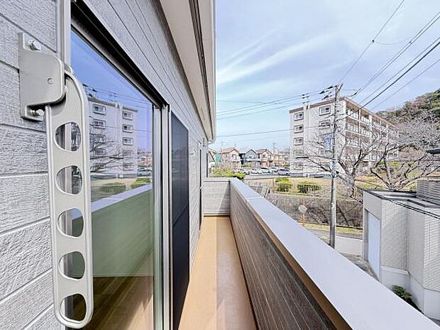 お洗濯ものを気持ち良く太陽の光で干せるのが嬉しいですね。