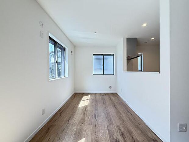 ご家族の温かい時間を演出するダイニングスペースです。