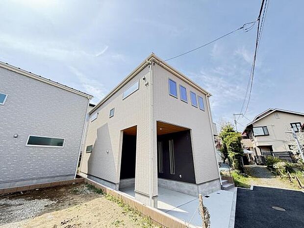 木造在来工法、間取りはファミリー向けに4LDKございます。