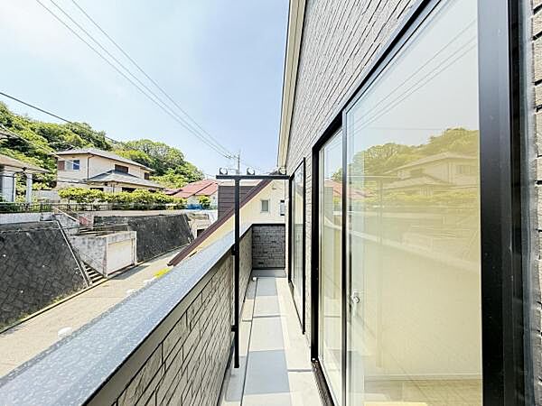 お洗濯ものを気持ち良く太陽の光で干せるのが嬉しいですね。