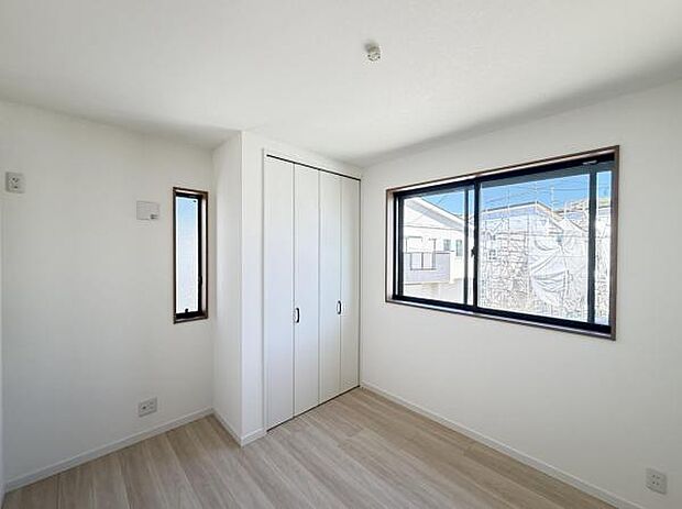 4.7帖の洋室はゲストルームとしてもお使いいただけますね。