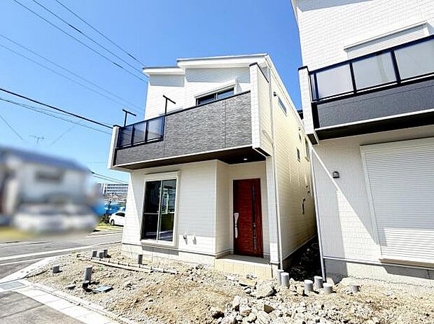 木造在来工法、間取りはファミリー向けに4LDKございます。