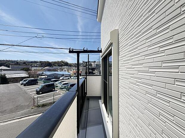 お洗濯ものを気持ち良く太陽の光で干せるのが嬉しいですね。