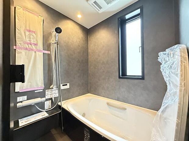 お風呂でほっとひといき。1日の疲れを癒しましょう。