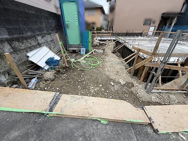 駐車場ももちろん完備しておりますのでお車所有の方にも心強いです。