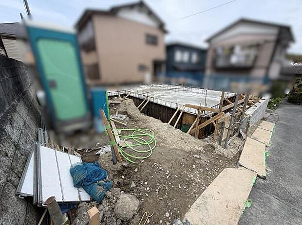 木造在来工法、間取りはファミリー向けに4LDKございます。