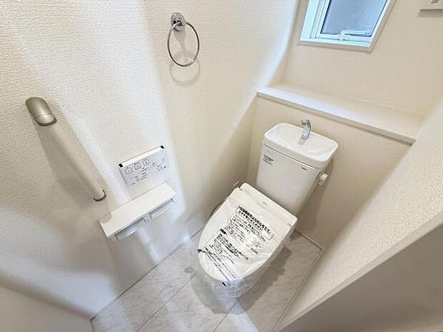 ほっと安らげるトイレ空間です。