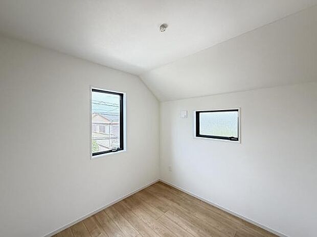 子供部屋にもちょうど良い大きさのお部屋です。