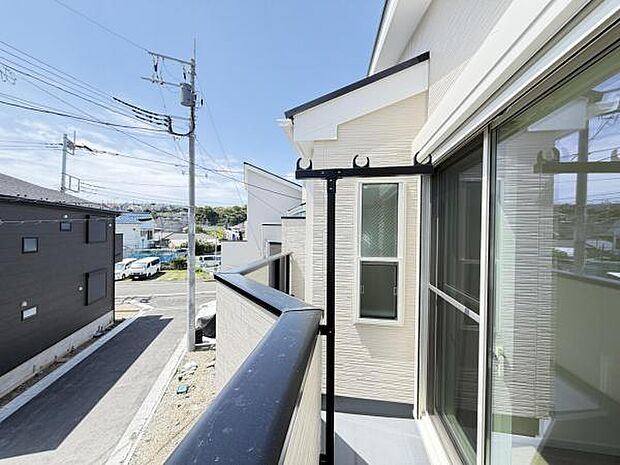 お洗濯ものを気持ち良く太陽の光で干せるのが嬉しいですね。