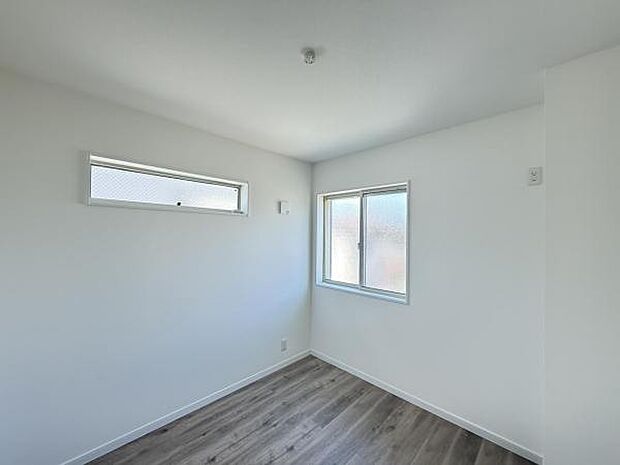 4.3帖の洋室はゲストルームとしてもお使いいただけますね。