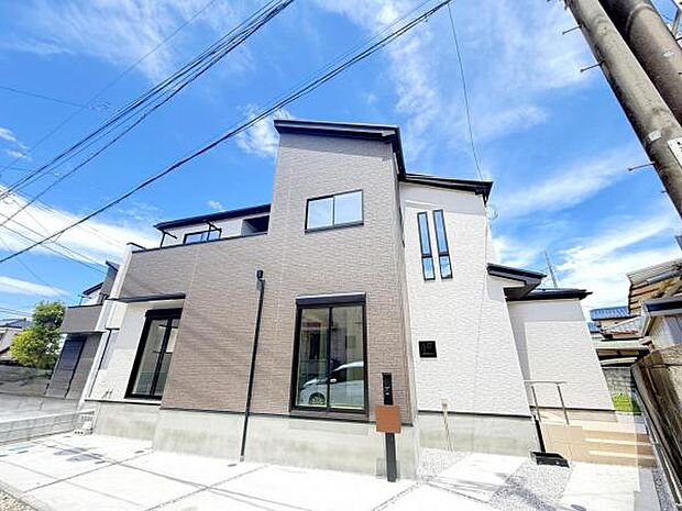木造在来工法、間取りはファミリー向けに4LDKございます。
