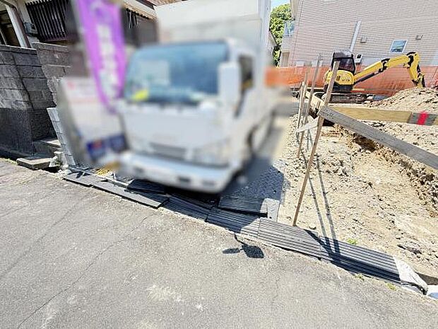 駐車場ももちろん完備しておりますのでお車所有の方にも心強いです。