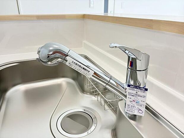 ビルトイン浄水器が標準装備になっています。