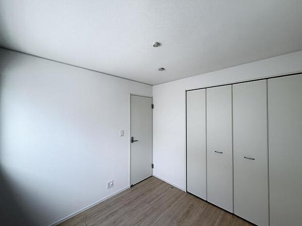 6帖の洋室はゲストルームとしてもお使いいただけますね。