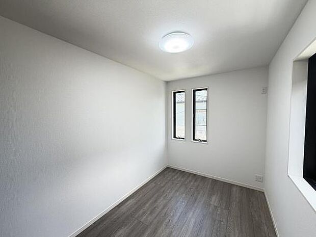 子供部屋にもちょうど良い大きさのお部屋です。