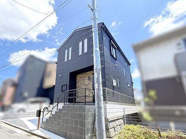 木造在来工法、間取りはファミリー向けに4LDKございます。