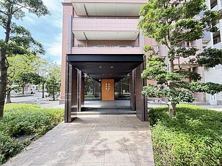 エントランスです。皆様やお客様をお出迎え致します。