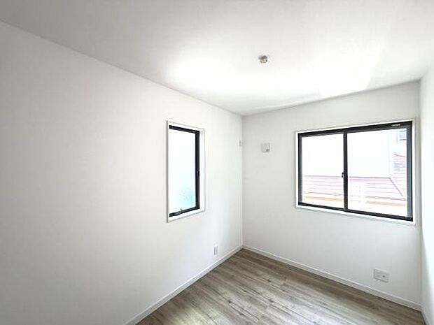 子供部屋にもちょうど良い大きさのお部屋です。