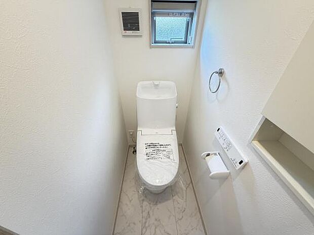 ほっと安らげるトイレ空間です。