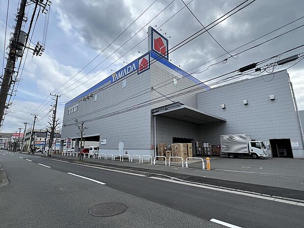 ヤマダデンキ テックランド横須賀店まで約4320m(徒歩54分)