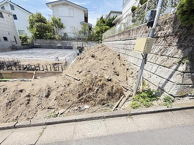 駐車場ももちろん完備しておりますのでお車所有の方にも心強いです。