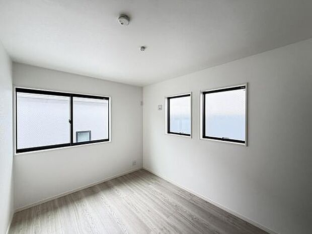 子供部屋にもちょうど良い大きさのお部屋です。