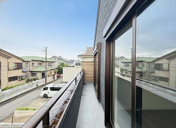 お洗濯ものを気持ち良く太陽の光で干せるのが嬉しいですね。