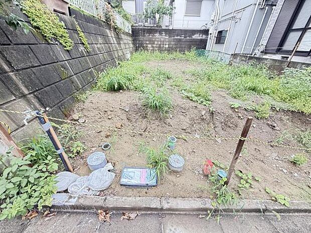 駐車場ももちろん完備しておりますのでお車所有の方にも心強いです。