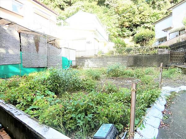 敷地面積は約22坪ございます。