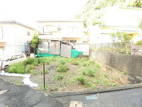 更地ですので、すぐに建築に取り掛かれるのも魅力ですね。
