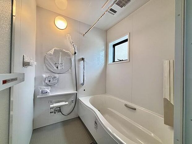 お風呂でほっとひといき。1日の疲れを癒しましょう。