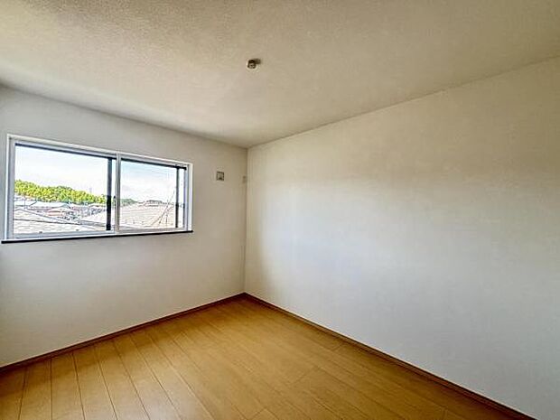 子供部屋にもちょうど良い大きさのお部屋です。