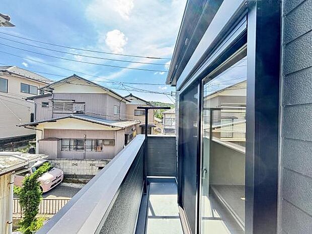 お洗濯ものを気持ち良く太陽の光で干せるのが嬉しいですね。