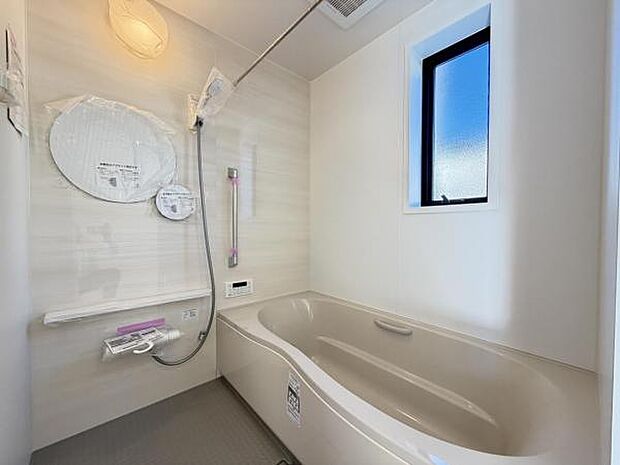 お風呂でほっとひといき。1日の疲れを癒しましょう。