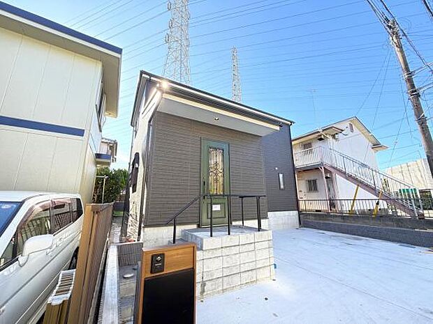 木造在来工法、間取りはファミリー向けの4LDKの住宅です。