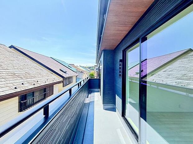 お洗濯ものを気持ち良く太陽の光で干せるのが嬉しいですね。