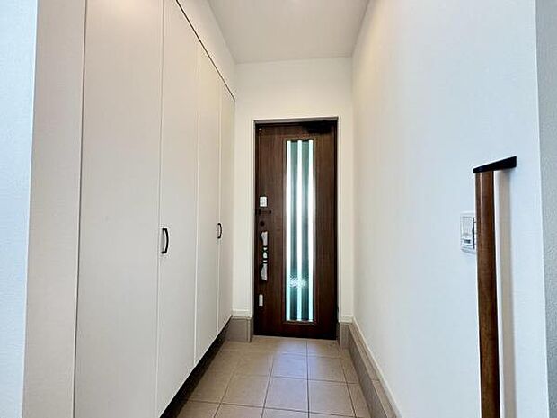 いつも気持ちよくご家族を迎えられる玄関です。