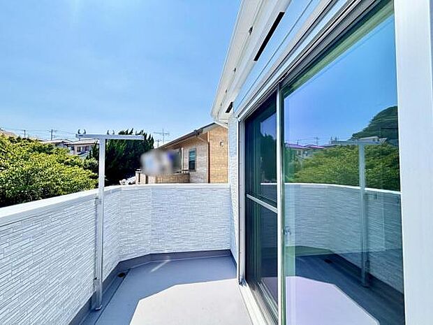 お洗濯ものを気持ち良く太陽の光で干せるのが嬉しいですね。