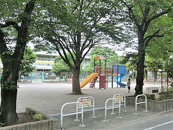 お子様とのお散歩やペットとのふれあいなど、日常の中で閑静な自然のゆとりを感じていただくことができます。