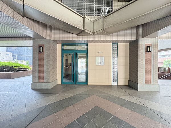 エントランスを拡大表示