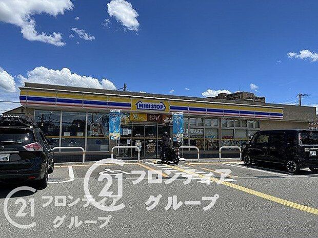 ミニストップ川西見野2丁目店 徒歩4分。 310m