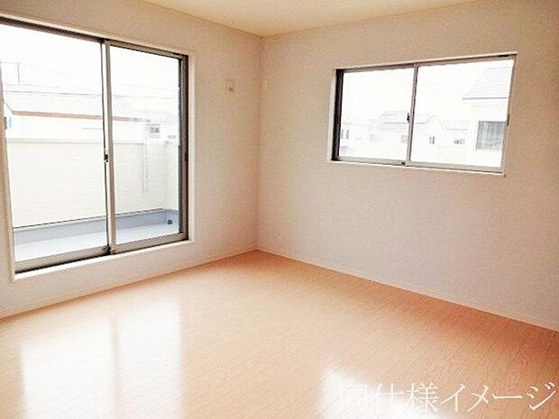 ＼同仕様写真／寝室や子供部屋にぴったりなシンプル洋室でお部屋のコーディネートが楽しめますね。