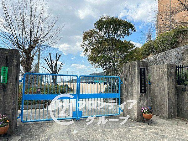 西宮市立苦楽園中学校 徒歩5分。 360m