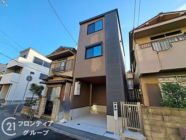 外観：328000384545