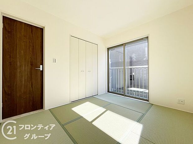 い草香る畳スペースは、使い方色々!客室やお布団で寝るときにぴったりの空間ですね。