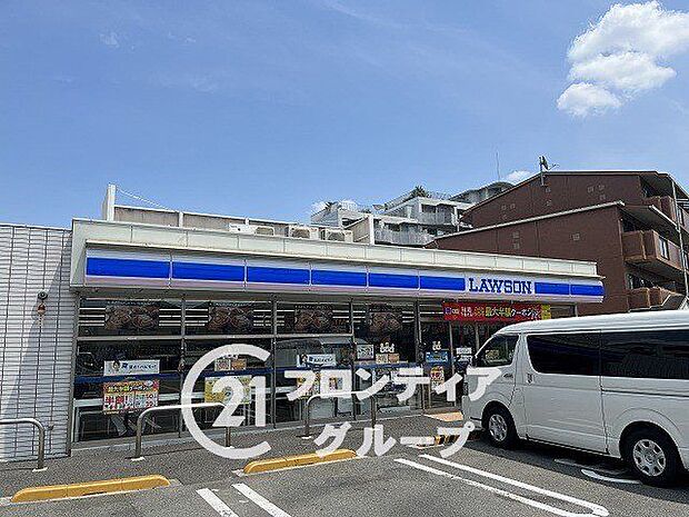 ローソン尼崎常松店 徒歩4分。 290m