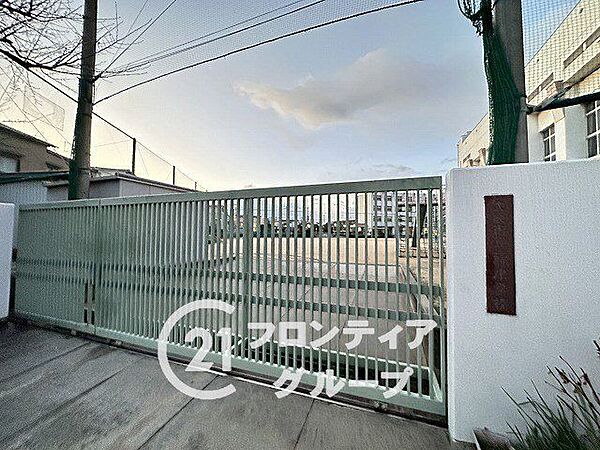 大阪市立福小学校 徒歩6分。 410m
